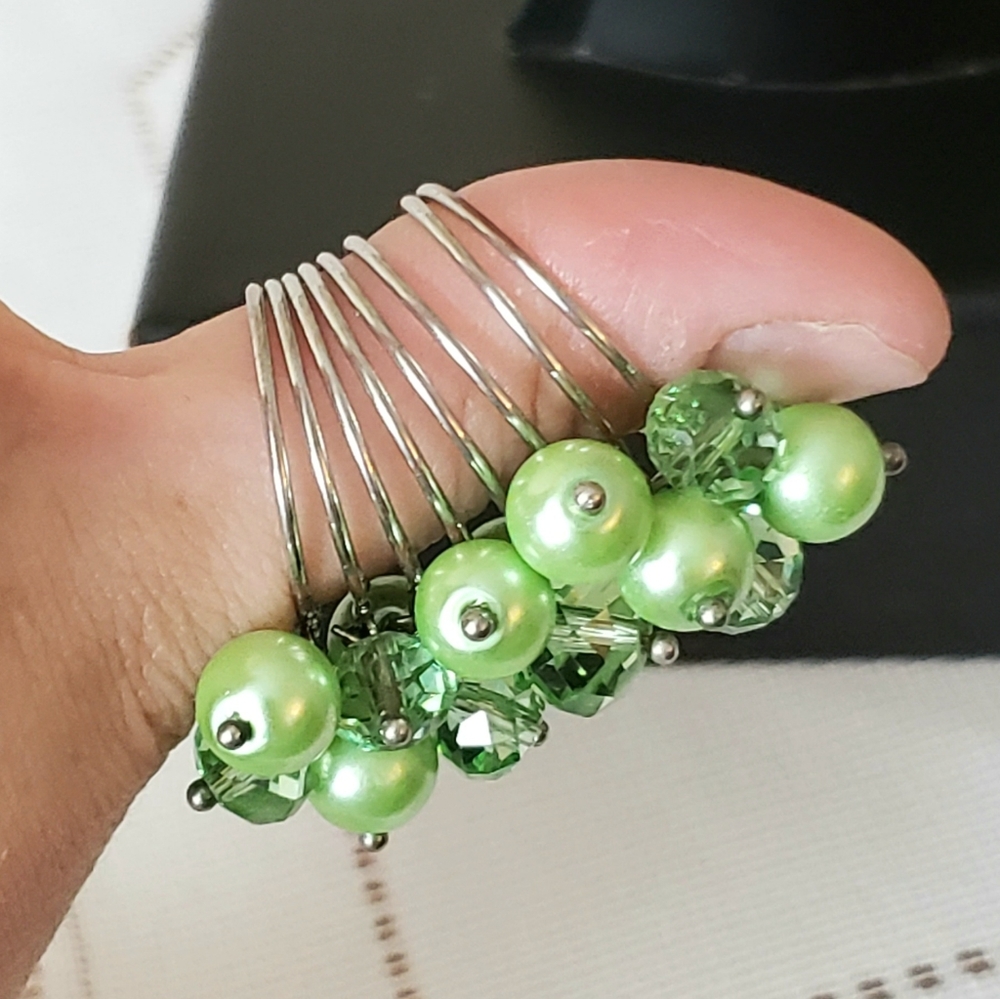 ⭐5/$25 Fun Funky  Lime Green Peridot August Beaded Bauble Ring - Picture 2 of 13